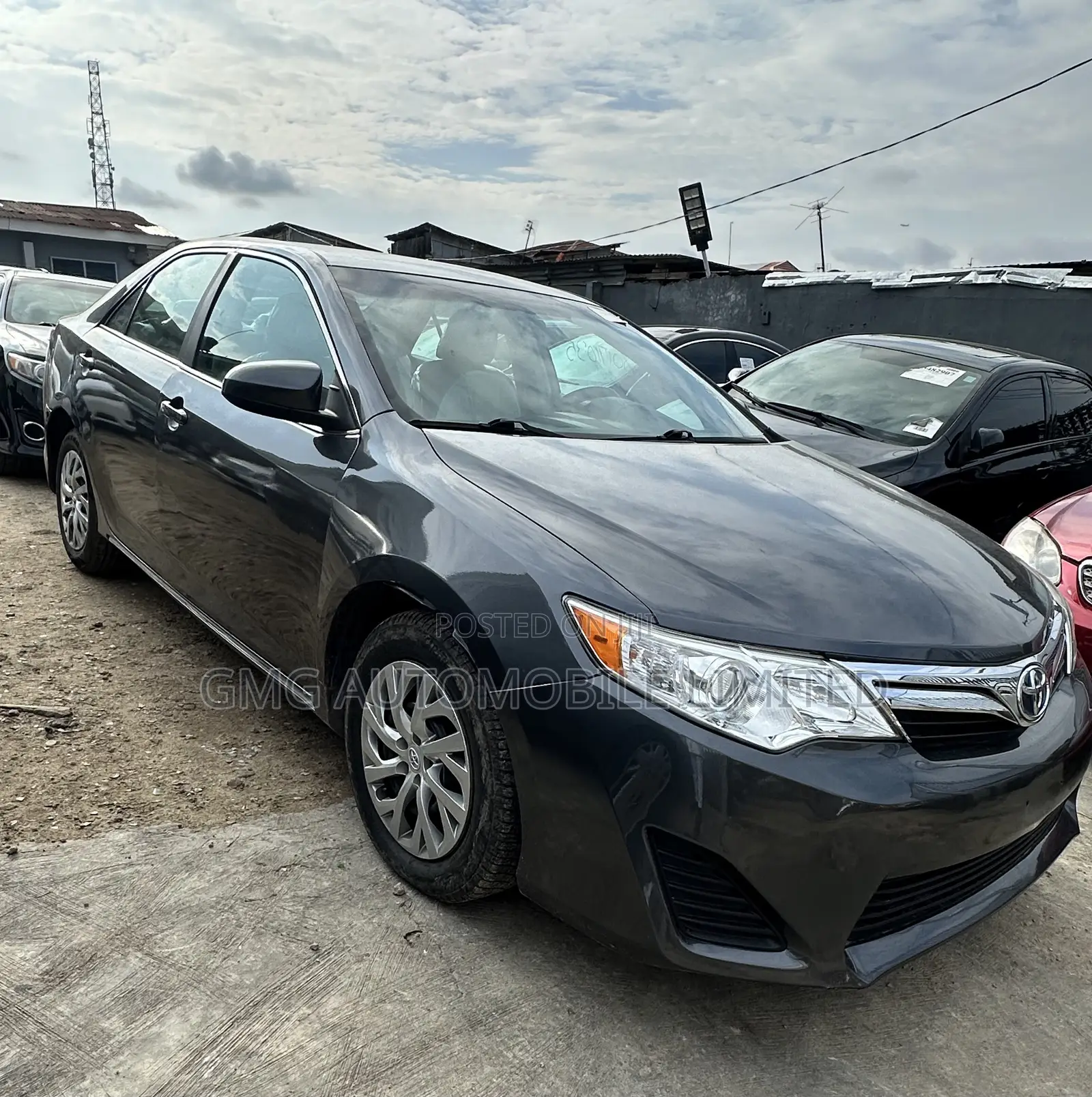 Toyota Camry Hybrid LE 2012 Gray