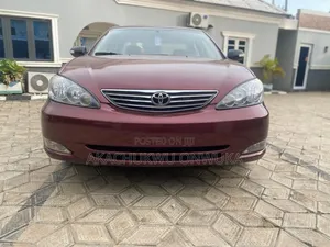 Toyota Camry 2005 Red