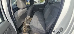 Toyota Hilux 2010 White