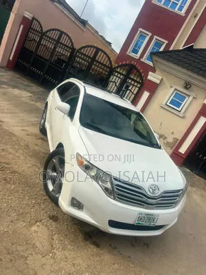 Toyota Venza 2011 Off white