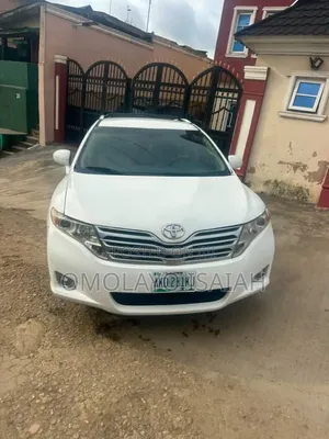 Toyota Venza 2011 Off white