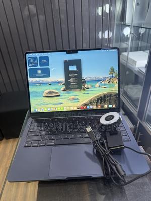 Laptop Apple MacBook Air 2022 M2 16GB Apple M2 SSD 512GB