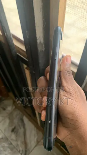 Apple iPhone XR 64 GB Black