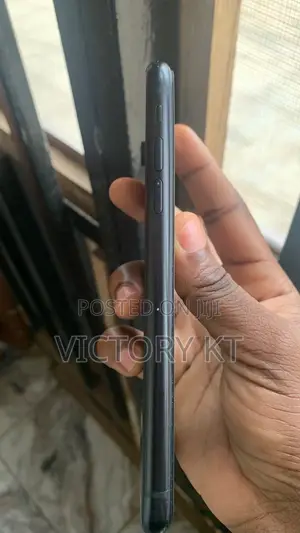 Apple iPhone XR 64 GB Black