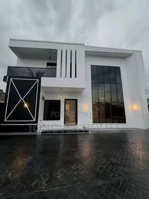 4bdrm Duplex in Gra for sale