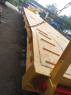 100 Tons Lowbed