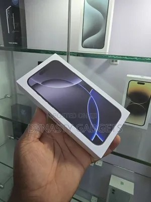 New Apple iPhone 16 Pro Max 256 GB Black