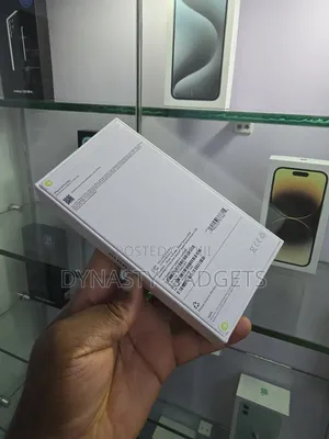 New Apple iPhone 16 Pro Max 256 GB Black
