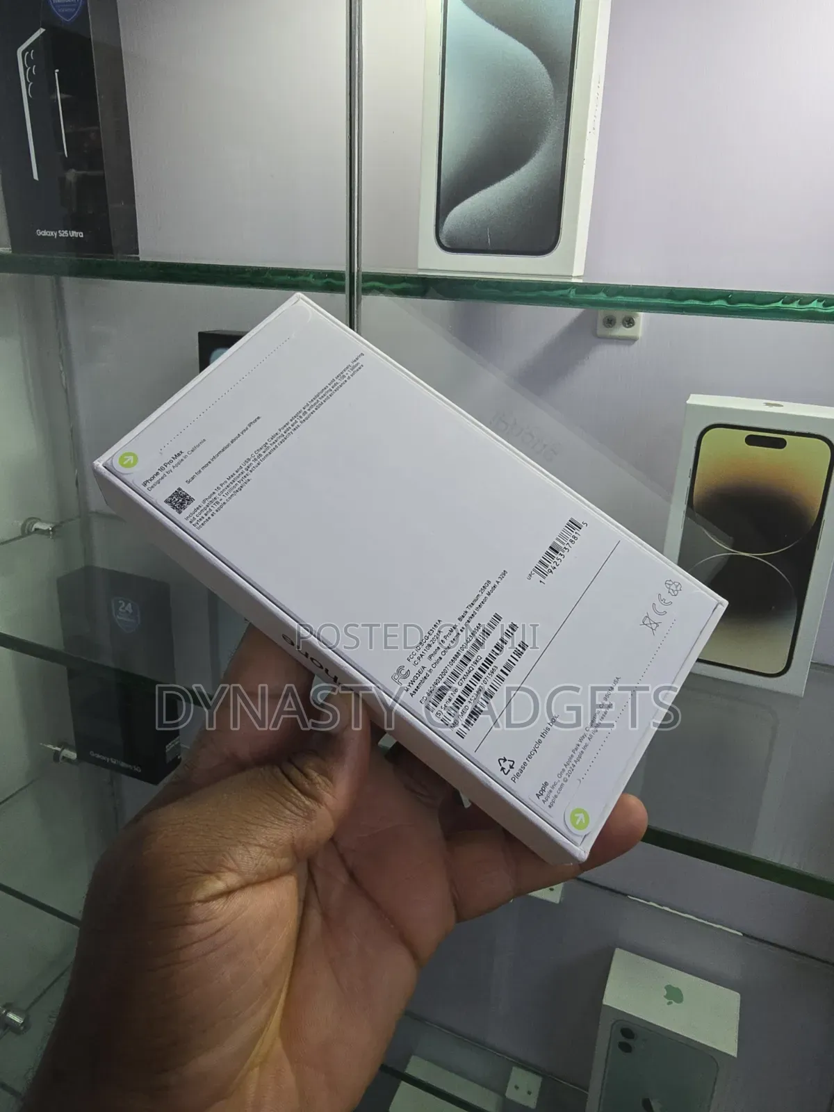 New Apple iPhone 16 Pro Max 256 GB Black