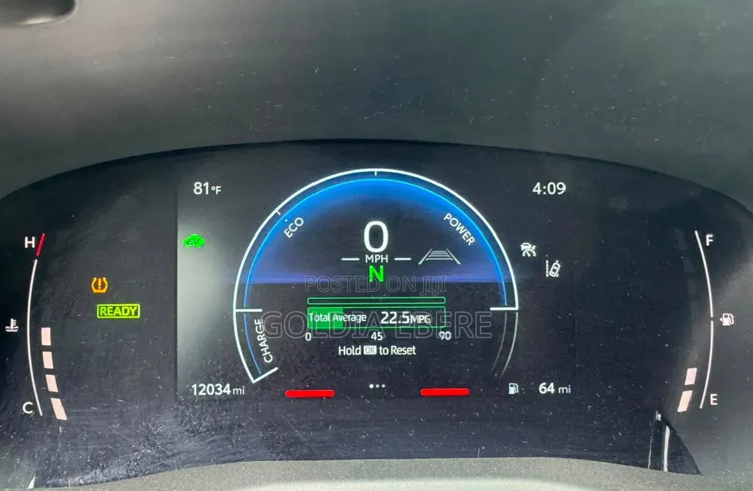 Toyota Camry SE 2025 Blue