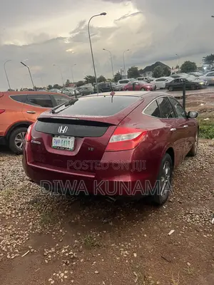 Honda Accord Crosstour 2011 Maroon