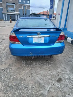 Toyota Camry 2005 Blue