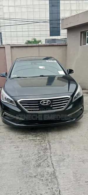 Hyundai Sonata Limited w/Brown Leather 4dr Sedan (2.4L 4cyl 6A) 2015