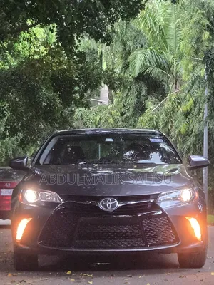 Toyota Camry 2016 Gray