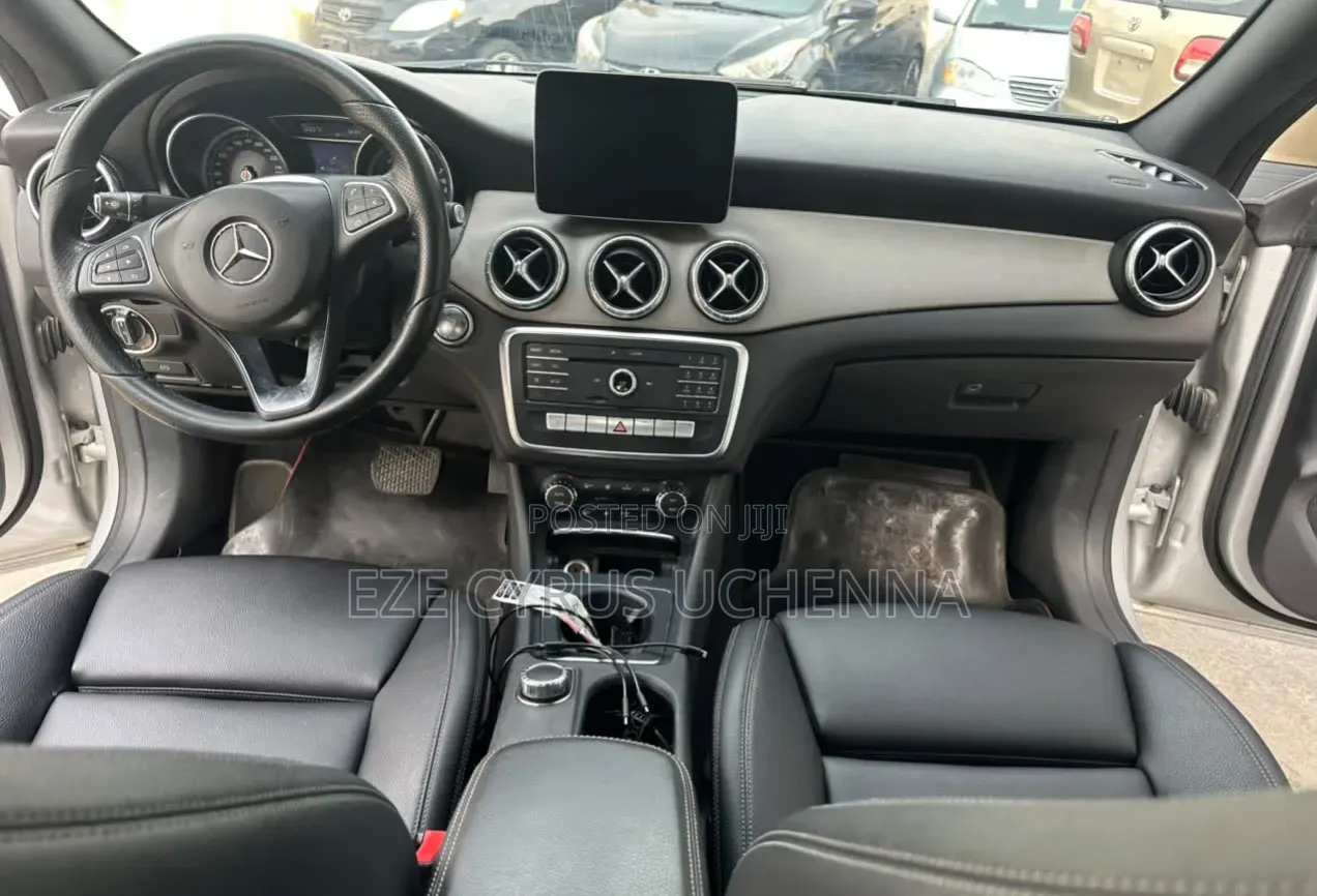 Mercedes-Benz CLA-Class 2018 Silver