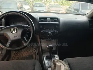 Honda Accord 2005 Silver