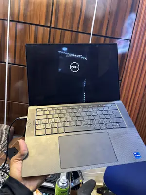 Laptop Dell XPS 15 9520 16GB Intel Core i7 SSD 512GB