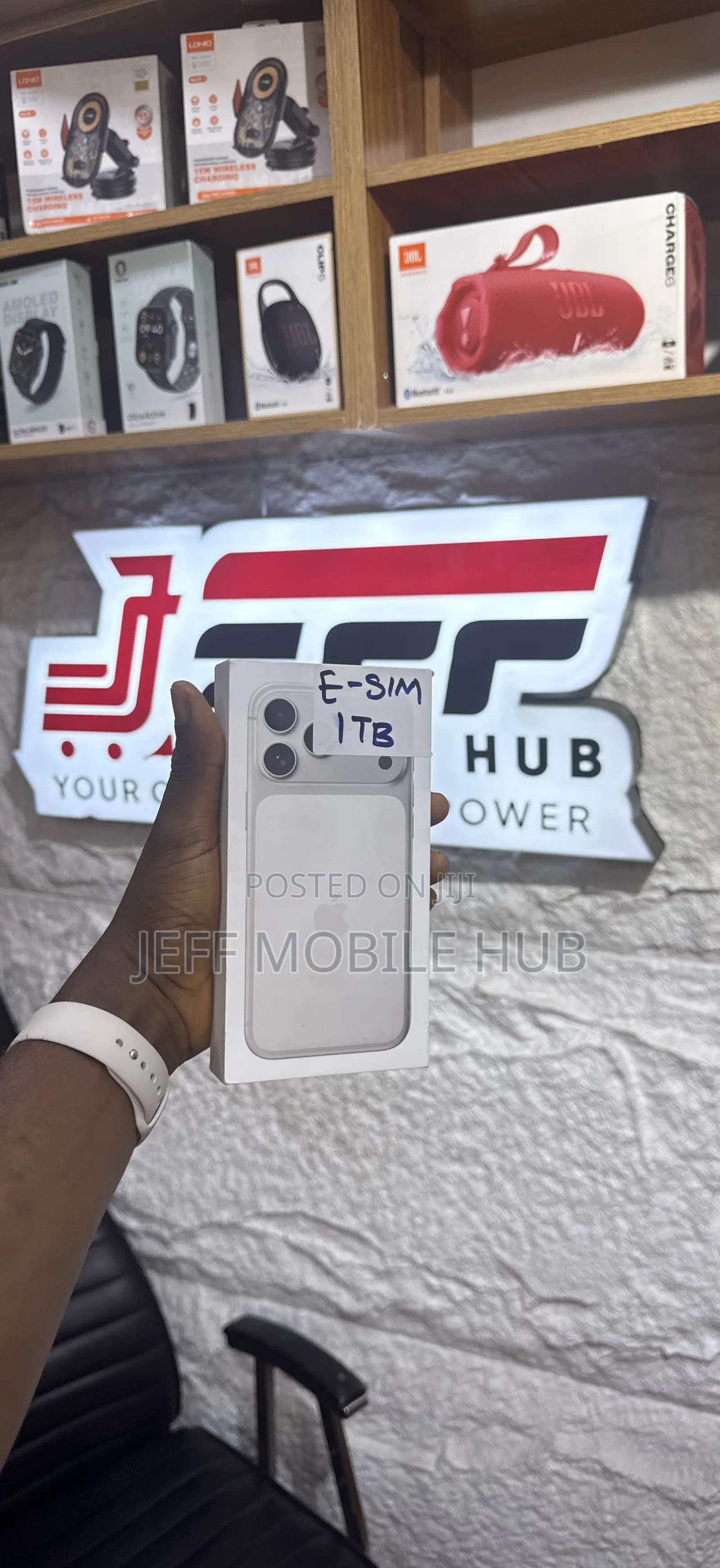 New Apple iPhone 17 Pro 1 TB Silver