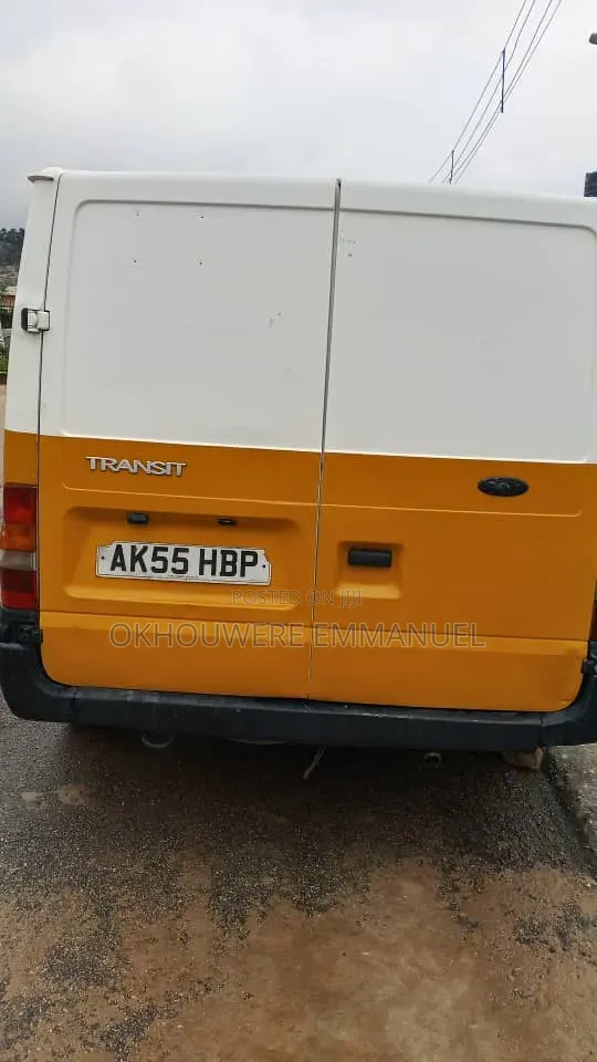 Ford Transit Connect 2005 Yellow