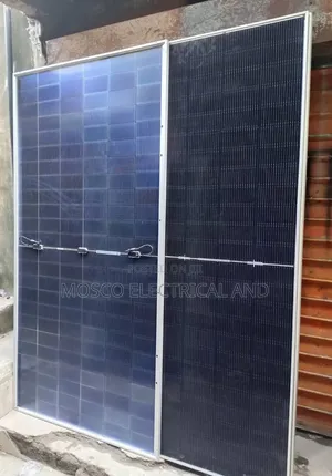 Quality 580watts Canadian Solar Panels