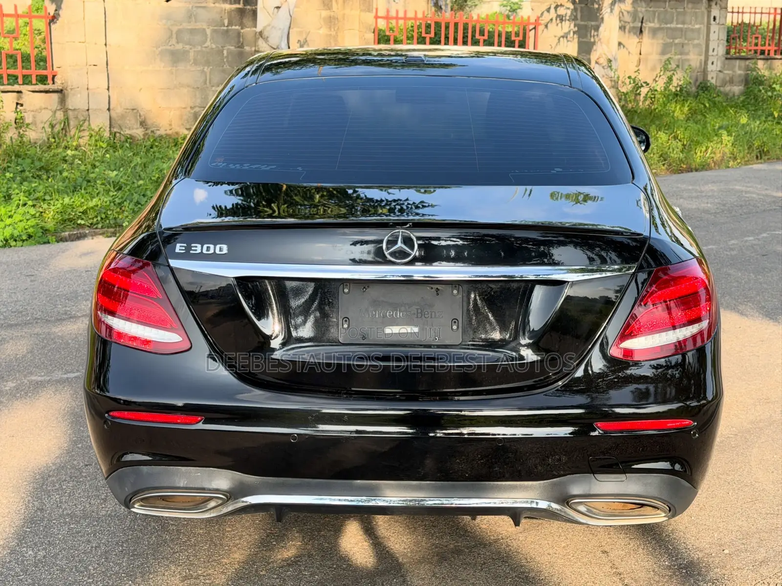 Mercedes-Benz E300 2019 Black