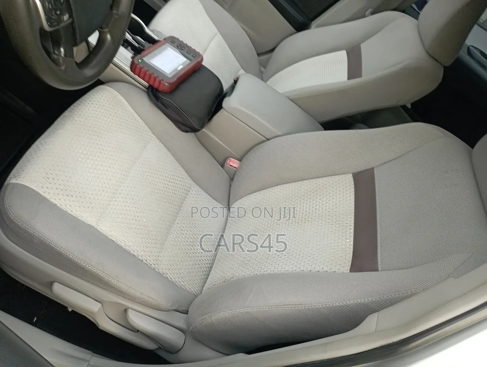 Toyota Camry 2012 Silver