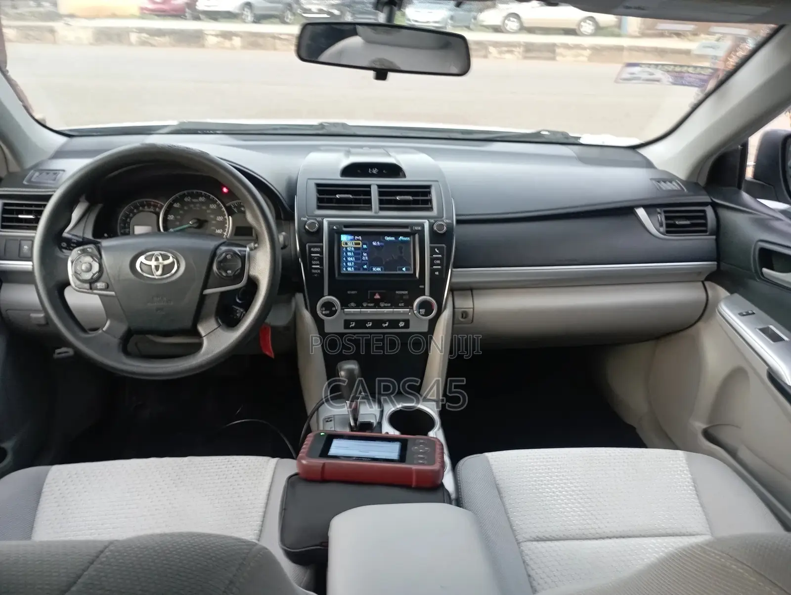Toyota Camry 2012 Silver