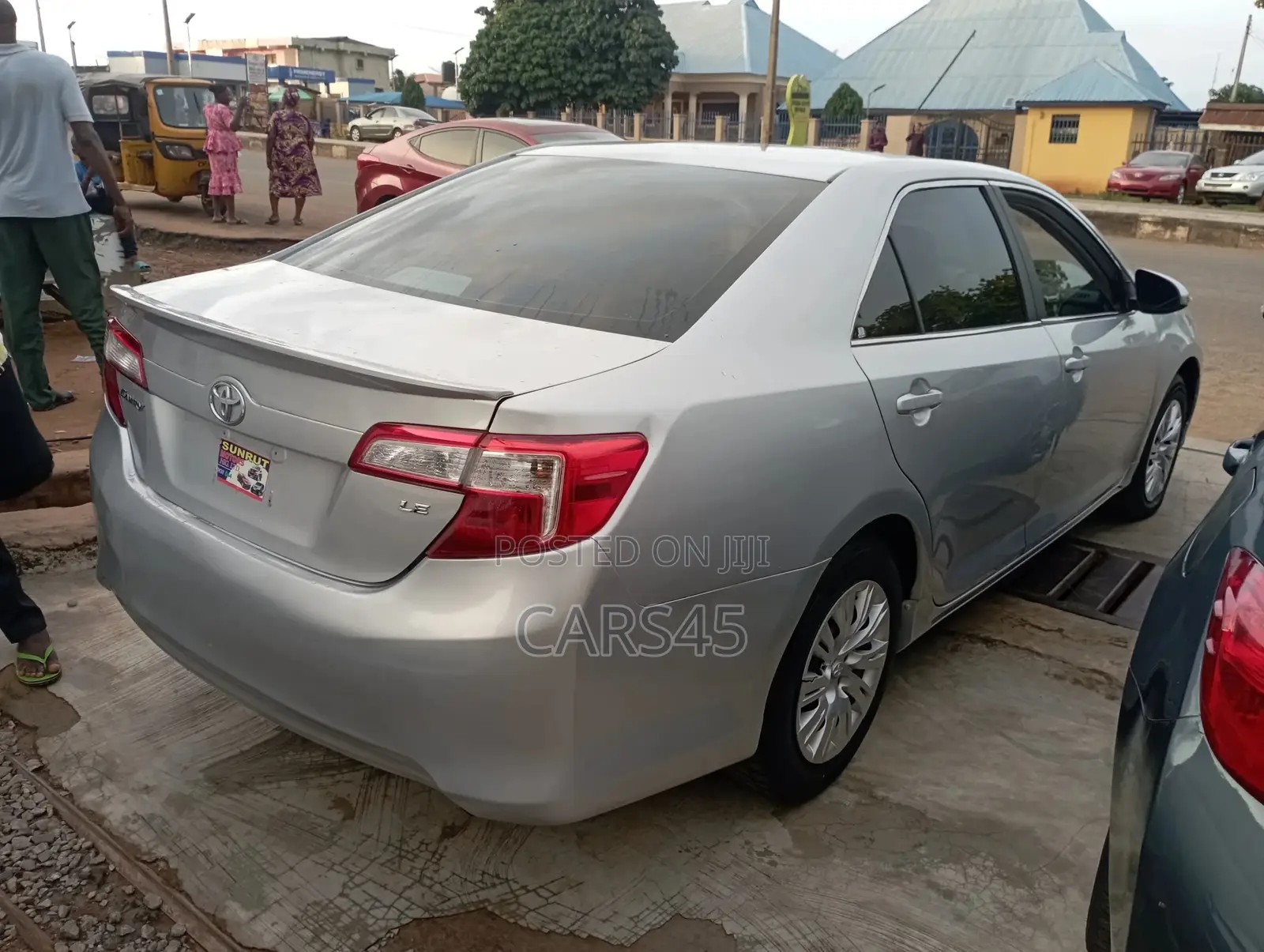 Toyota Camry 2012 Silver
