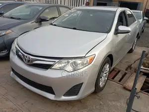 Toyota Camry 2012 Silver