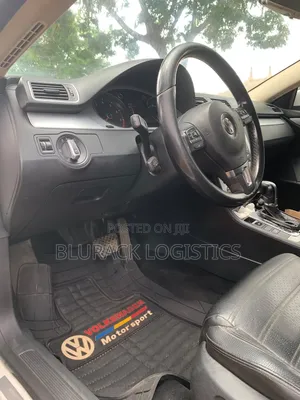 Volkswagen Passat SEL Premium 2013 White