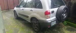 Toyota RAV4 2.0 4x4 2004 Silver