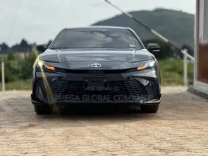 Toyota Camry Hybrid SE 2024 Matt Black