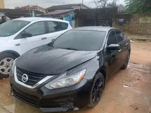 Nissan Altima 2018 Black