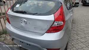 Hyundai Accent 2012 Silver