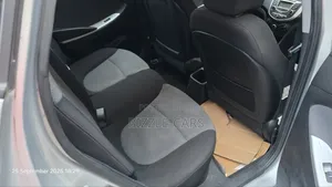 Hyundai Accent 2012 Silver