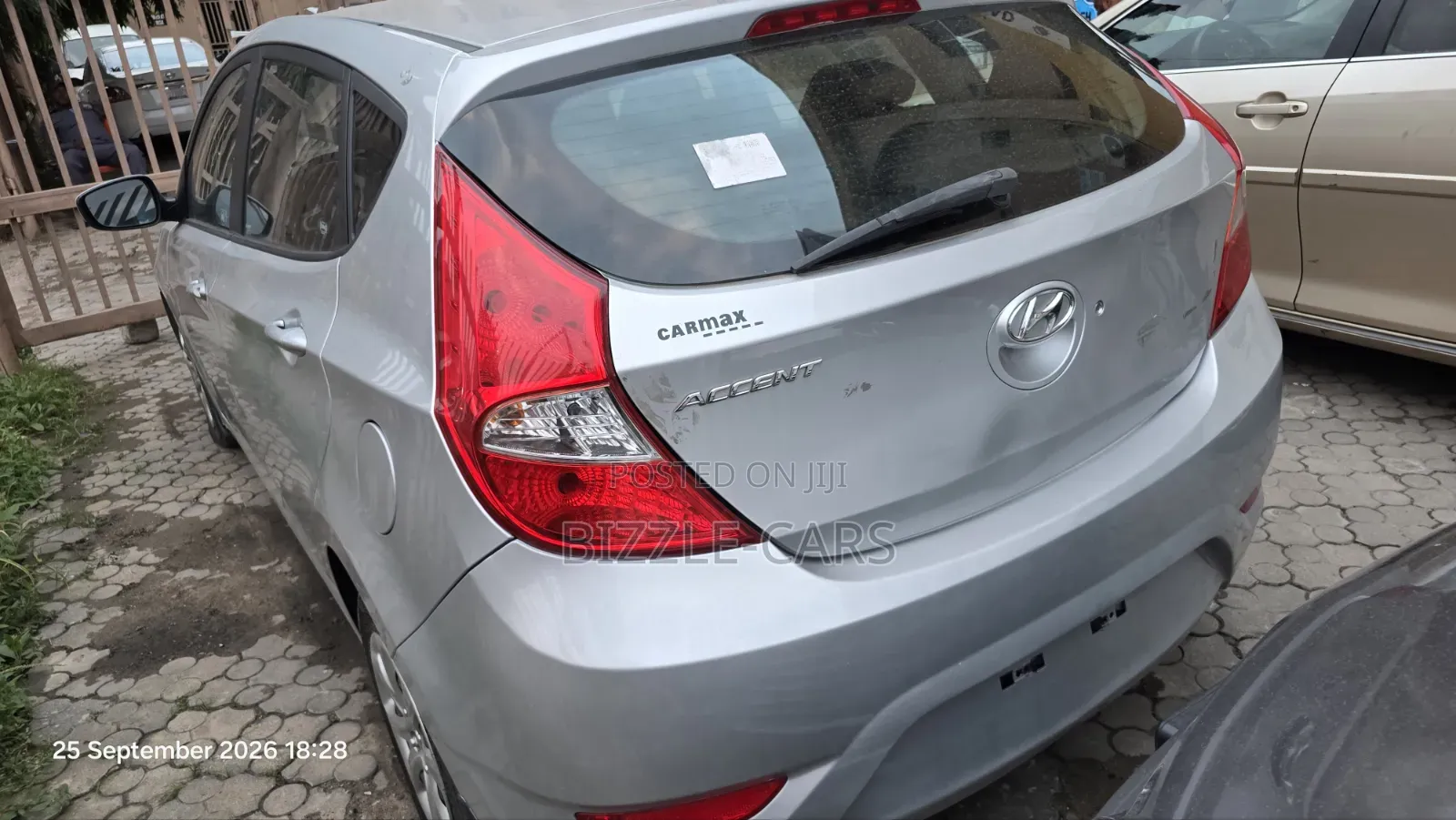 Hyundai Accent 2012 Silver