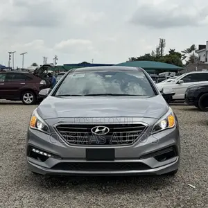 Hyundai Sonata Sport 2.0T 4dr Sedan (2.0L 4cyl Turbo 6A) 2015 Gray