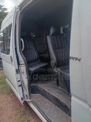 Toyota HiAce 2015 White