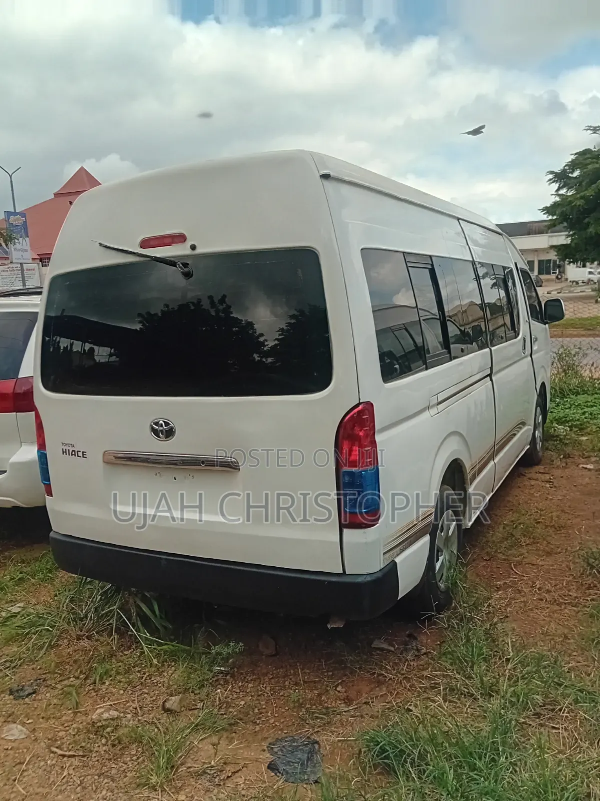 Toyota HiAce 2015 White