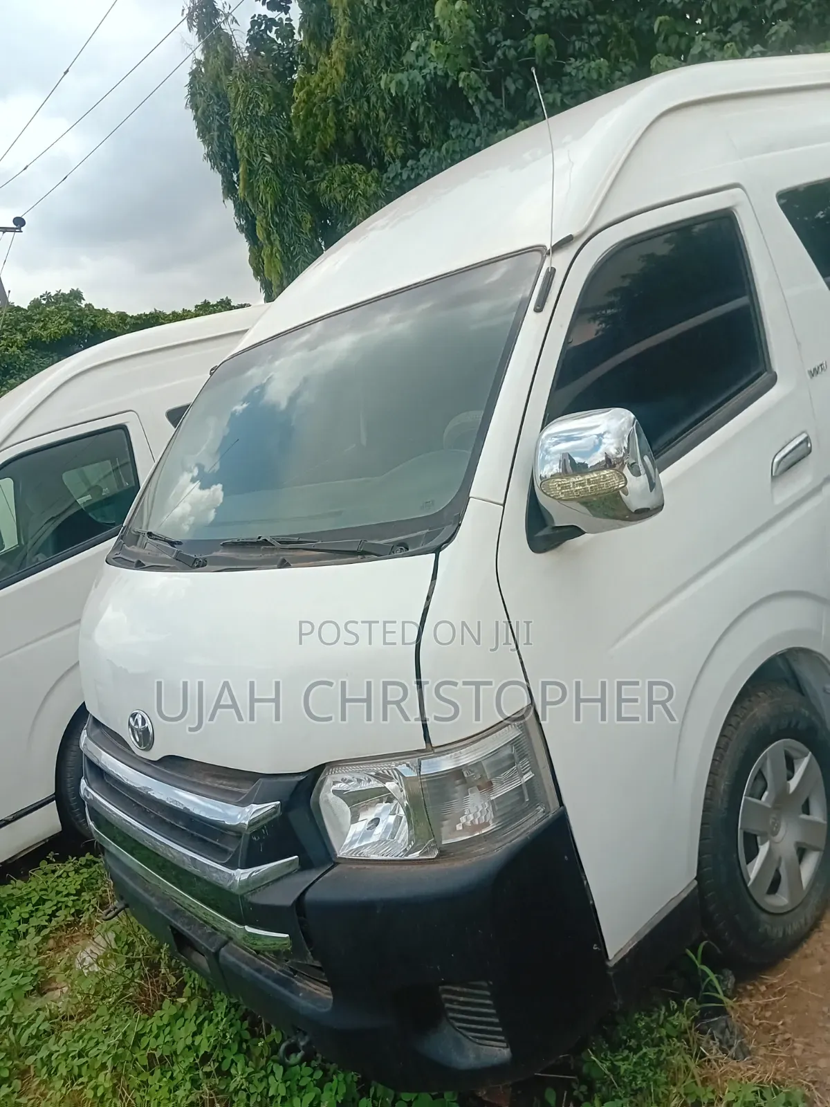 Toyota HiAce 2015 White