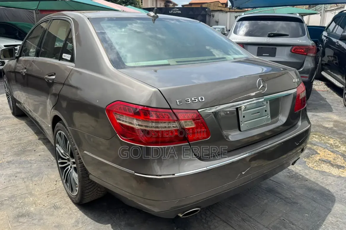 Mercedes-Benz E350 2011 Gray