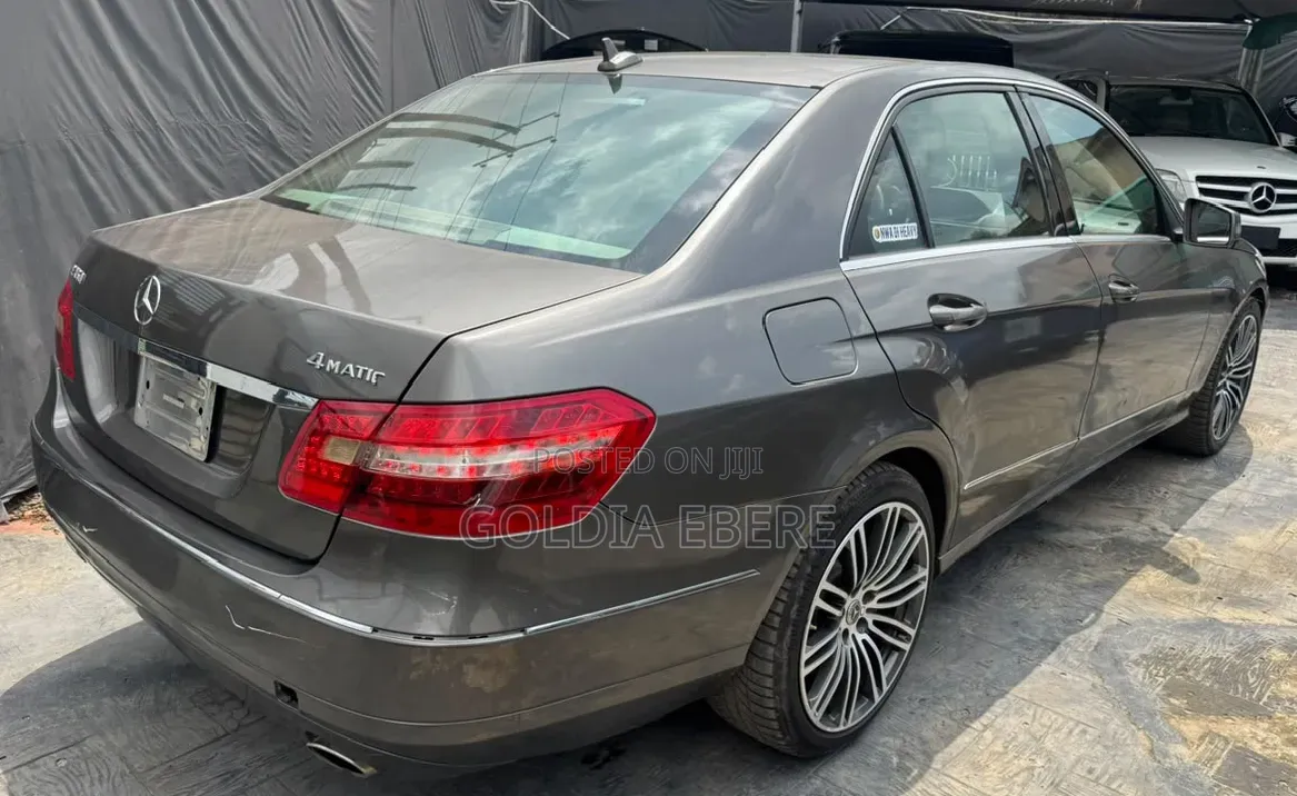 Mercedes-Benz E350 2011 Gray