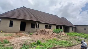 6bdrm Bungalow in Ojoo Area, Ibadan for sale