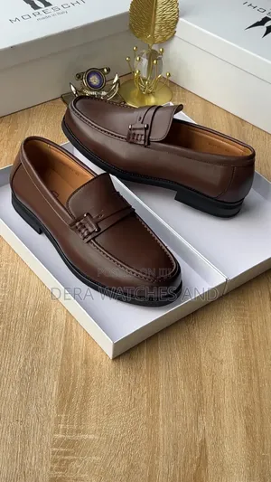 Cooperation Shoe