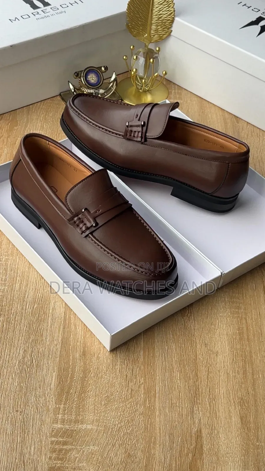 Cooperation Shoe