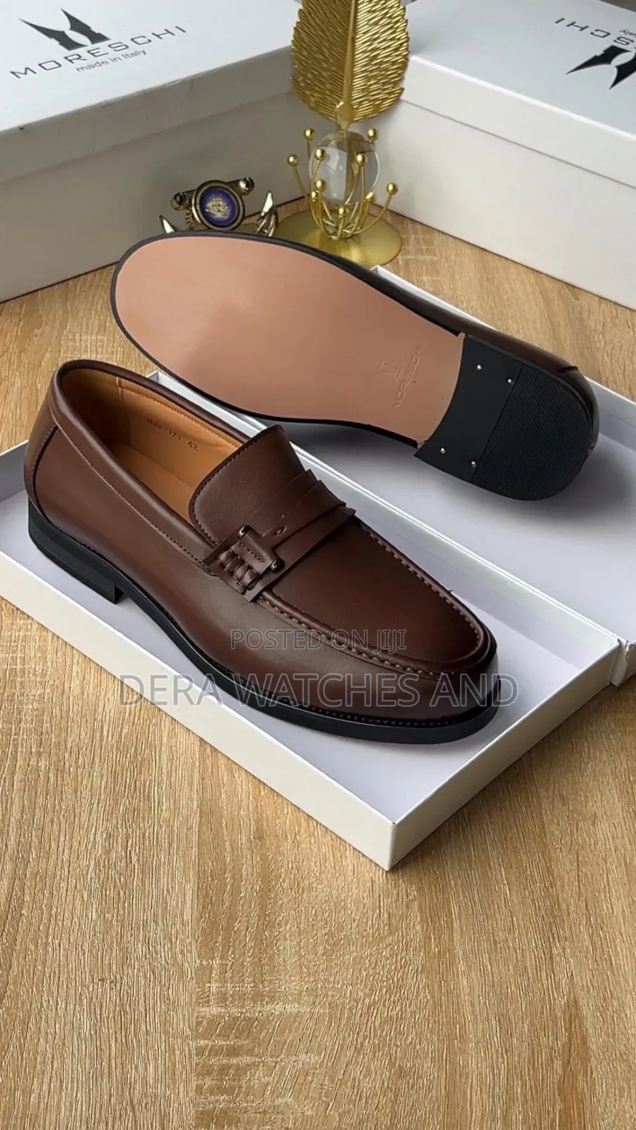 Cooperation Shoe