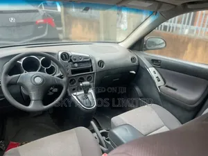 Pontiac Vibe Automatic 2004 Black