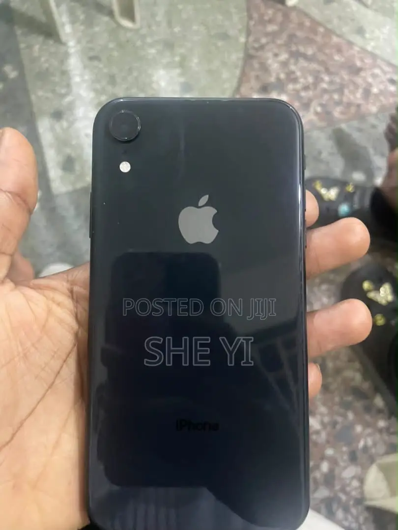 Apple iPhone XR 64 GB Black