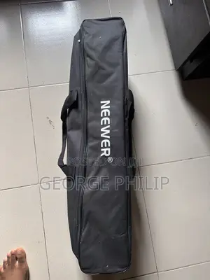 2-Pack Neewer 660 LED Studio Lighting Setup (Neatly Used)