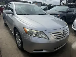 Toyota Camry 2009 Silver